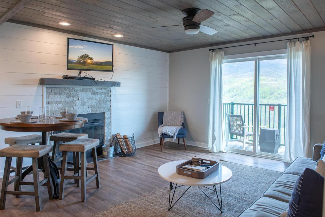 Modern Mountain Escape Villa แกตลิงเบิร์ก ภายนอก รูปภาพ