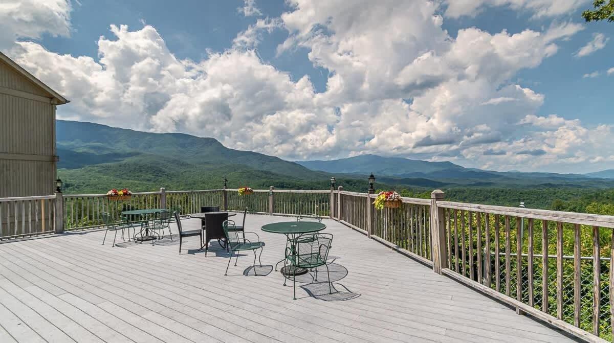 Modern Mountain Escape Villa แกตลิงเบิร์ก ภายนอก รูปภาพ